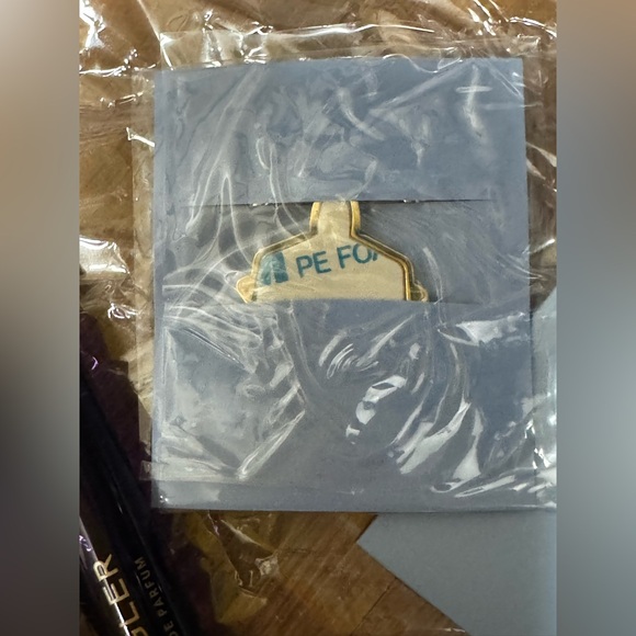 RARE New Mugler Alien Eau de Parfum and Alien Moblie Phone Key Ring Set & gift - Picture 3 of 14